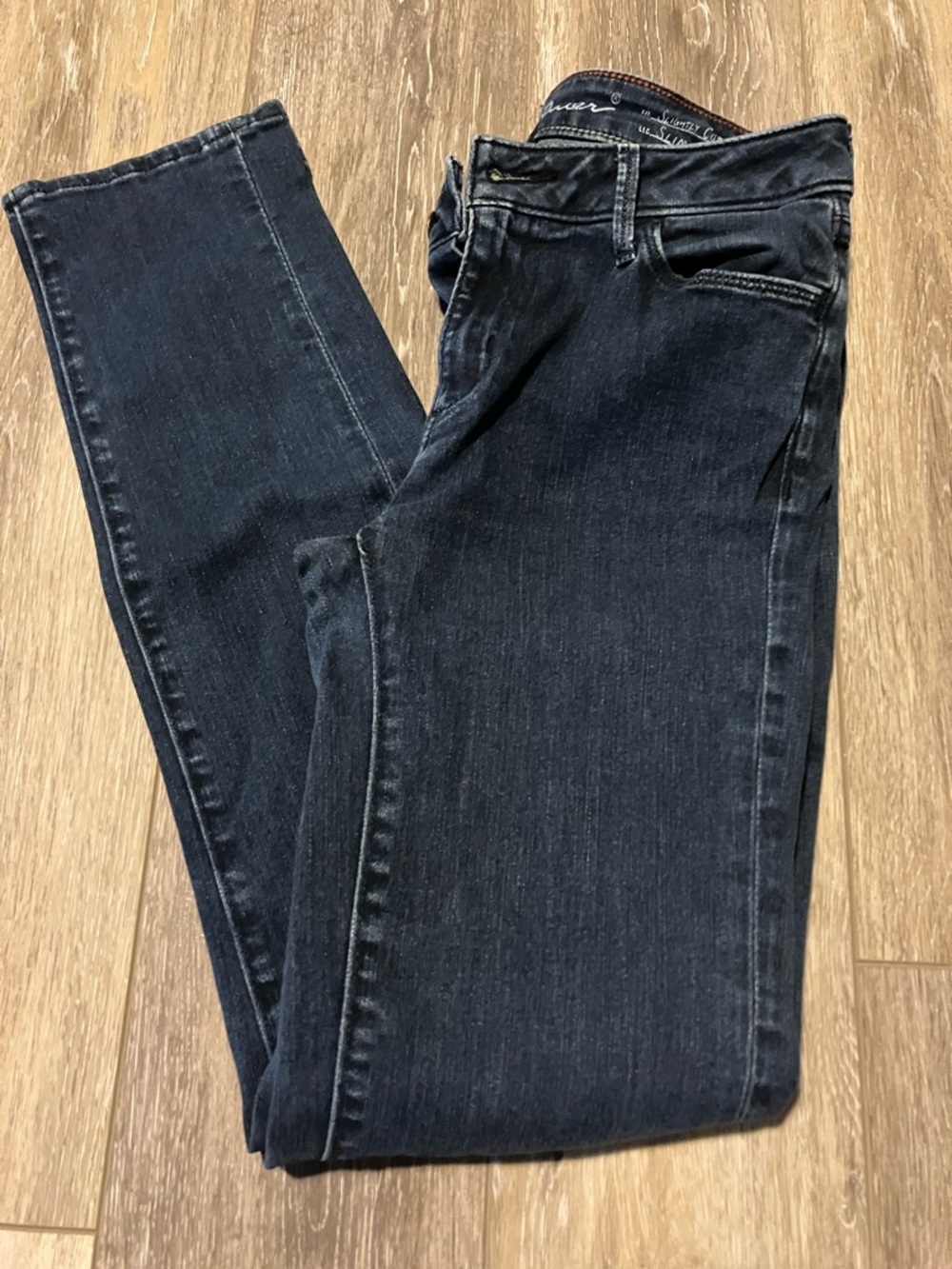 Eddie Bauer Slightly Curvy, Slim Straight Jeans